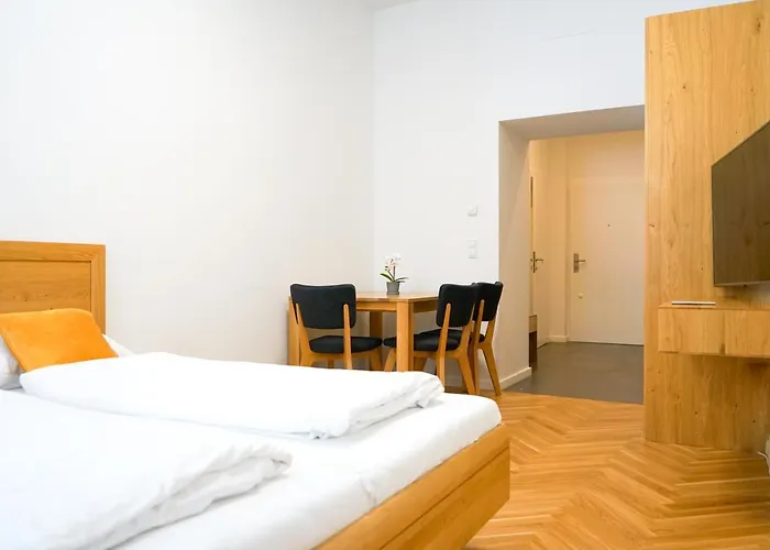 Nadland Apartments B7