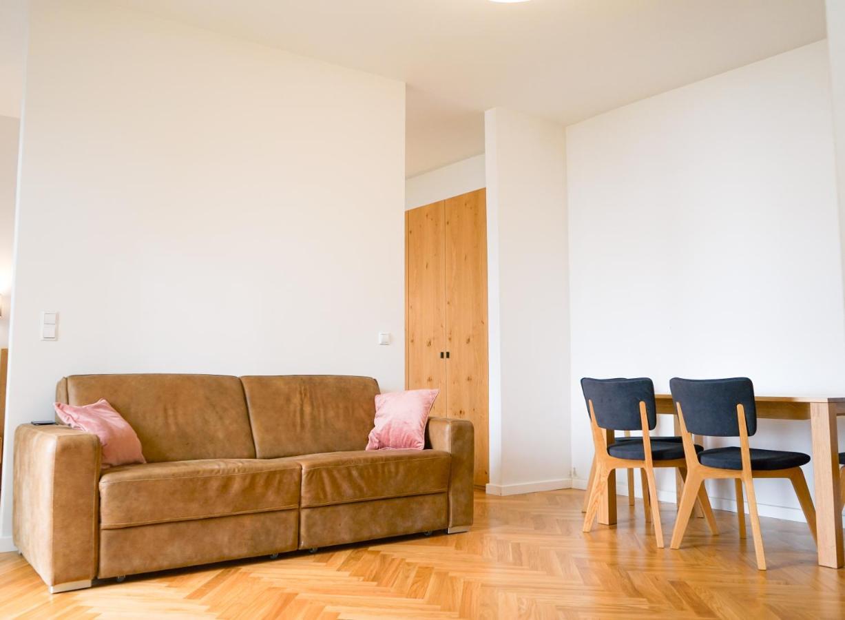 Nadland B7 Vienna